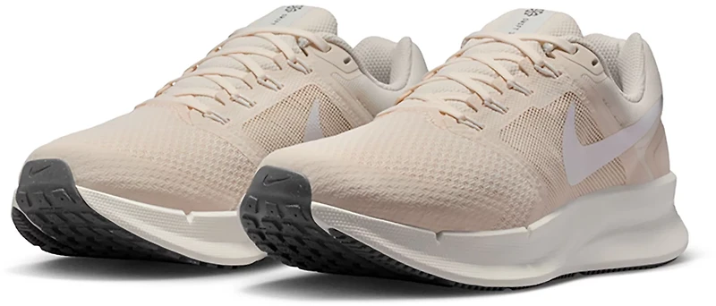 Nike Women's Run Swift 3 Running Shoes
