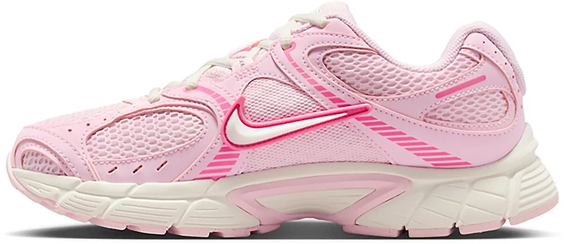 Nike Women's V5 Runner Shoes