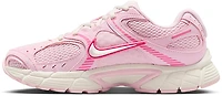 Nike Women's V5 Runner Shoes