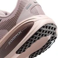 Nike Women's Vomero 18 Road Running Shoes