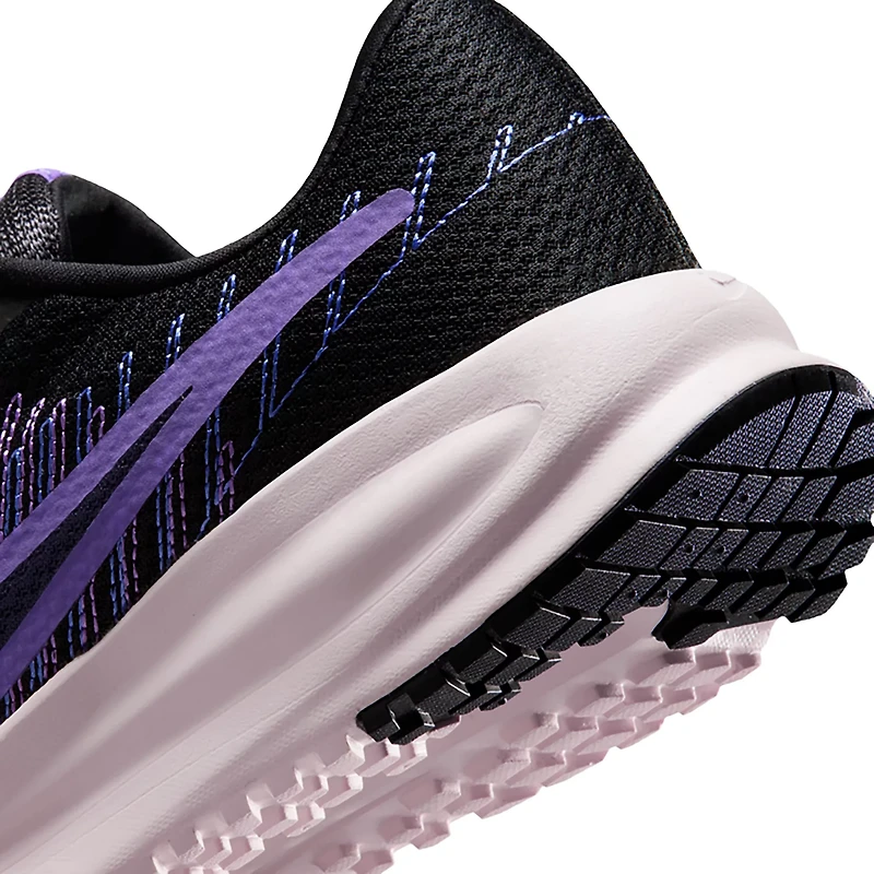 Nike Women's Run Defy Road Running Shoes