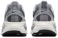 Nike Men's Vomero 18 Running Shoes