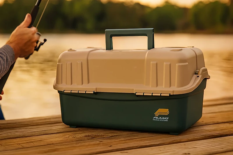 Plano® Magnum Hip Roof 6-Tray Tackle Box