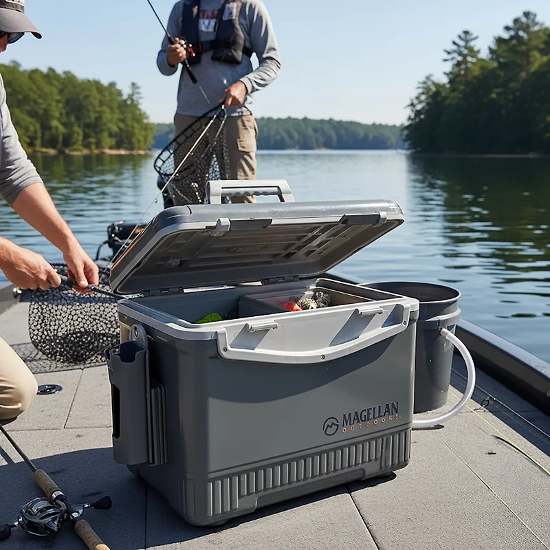 Magellan Outdoors 19 qt Aerator Dry Box