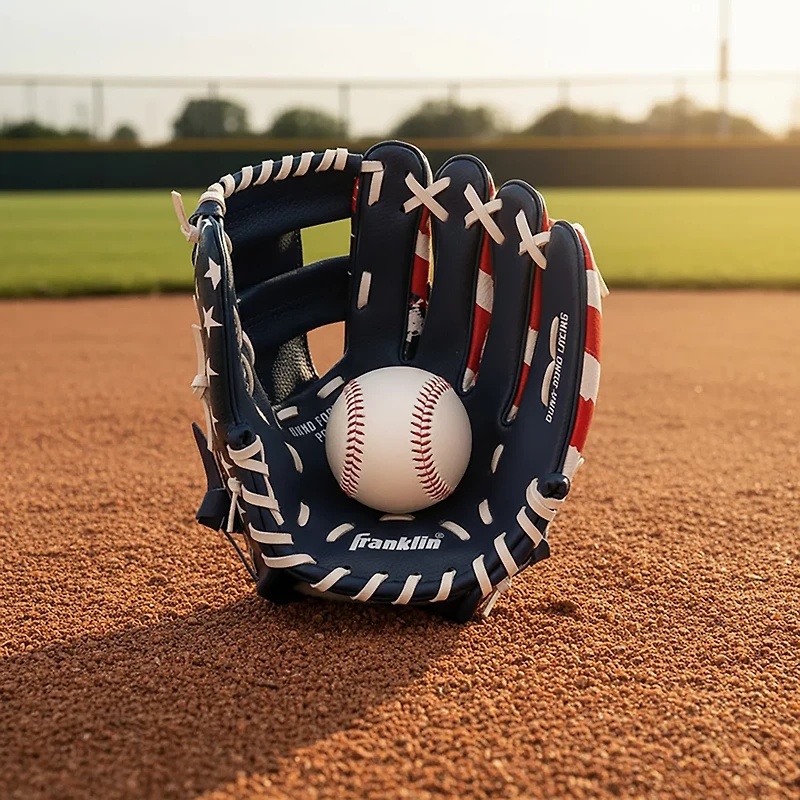 Franklin MLB USA Fielding Glove with Ball