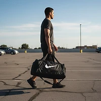 Nike Brasilia 9.5 Duffel Bag