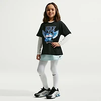 Nike Girls' Sportswear Boy Mystical Graphic T-shirt