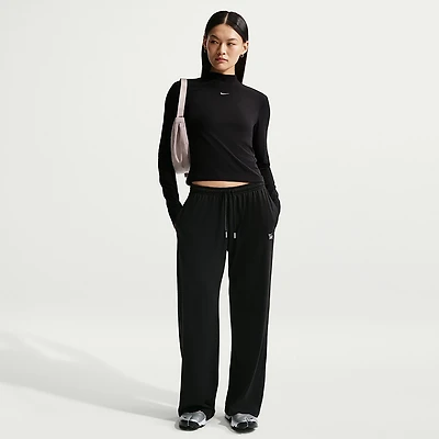 Nike Women's Sportswear Chill Knit Lightweight Open Hem Pants