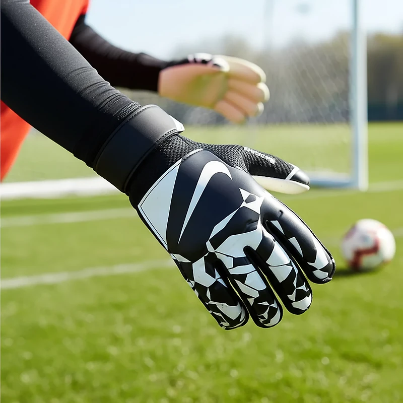 Nike Juniors' Match Goalie Gloves