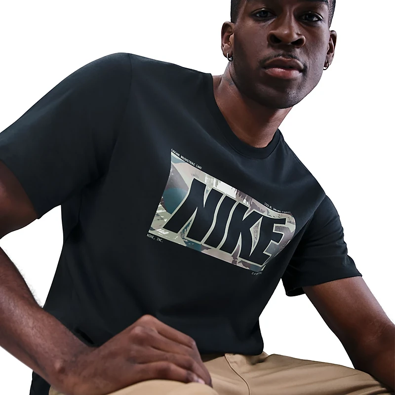 Nike Men's Sportswear Block T-shirt