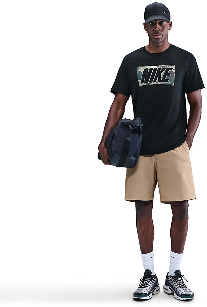 Nike Men's Sportswear Block T-shirt