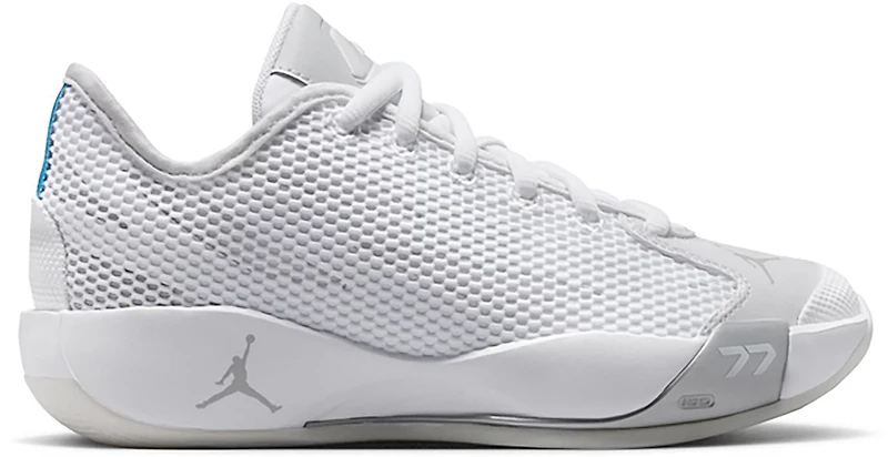 Jordan Boys' Luka .77 V2 Basketball Shoes
