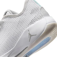 Jordan Boys' Luka .77 V2 Basketball Shoes
