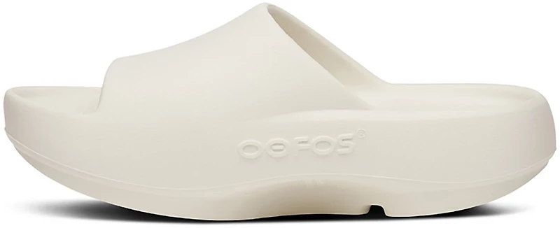 OOFOS Adults’ OOahh+ Slides