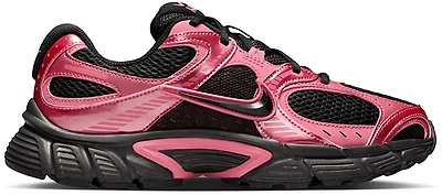 Nike Women's V5 Runner Shoes