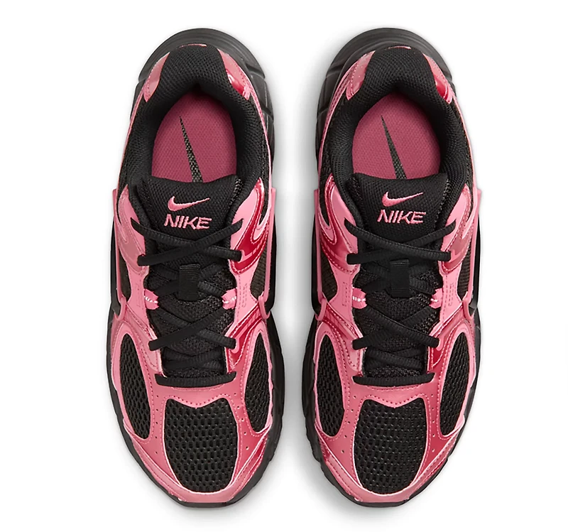 Nike Women's V5 Runner Shoes