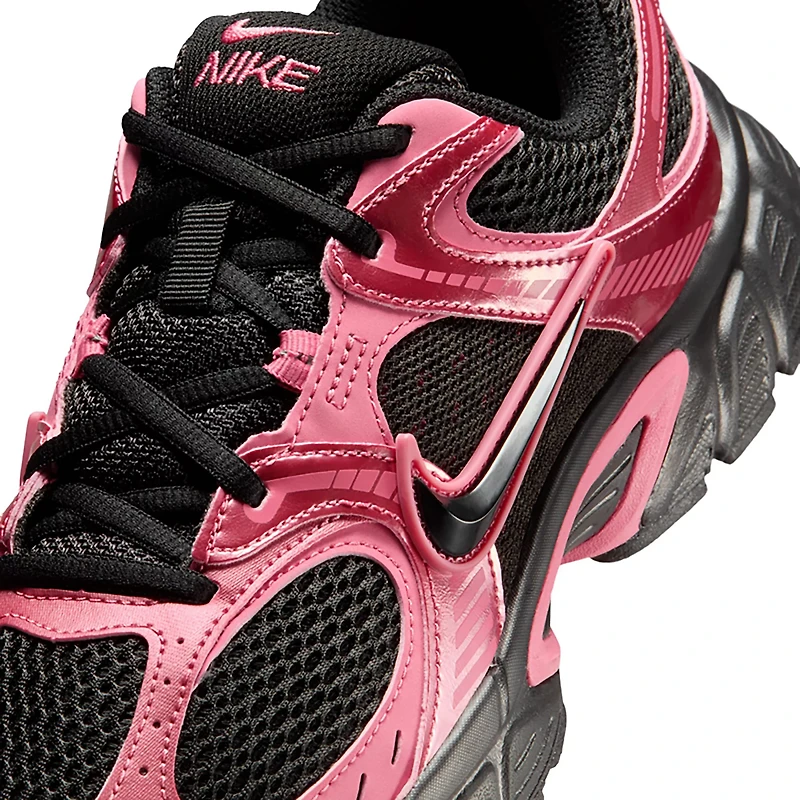 Nike Women's V5 Runner Shoes
