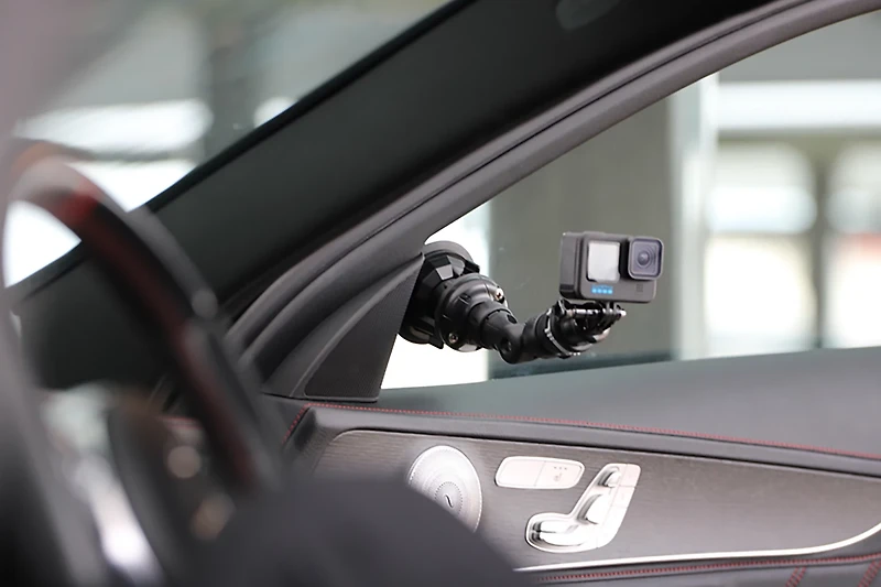 RAILBLAZA Titan Grip Suction Mount