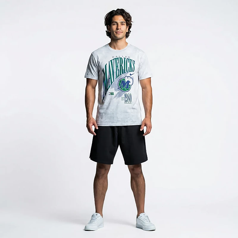 Nike Men's Dallas Mavericks Hardwood Classic Ringer Short Sleeve T-shirt