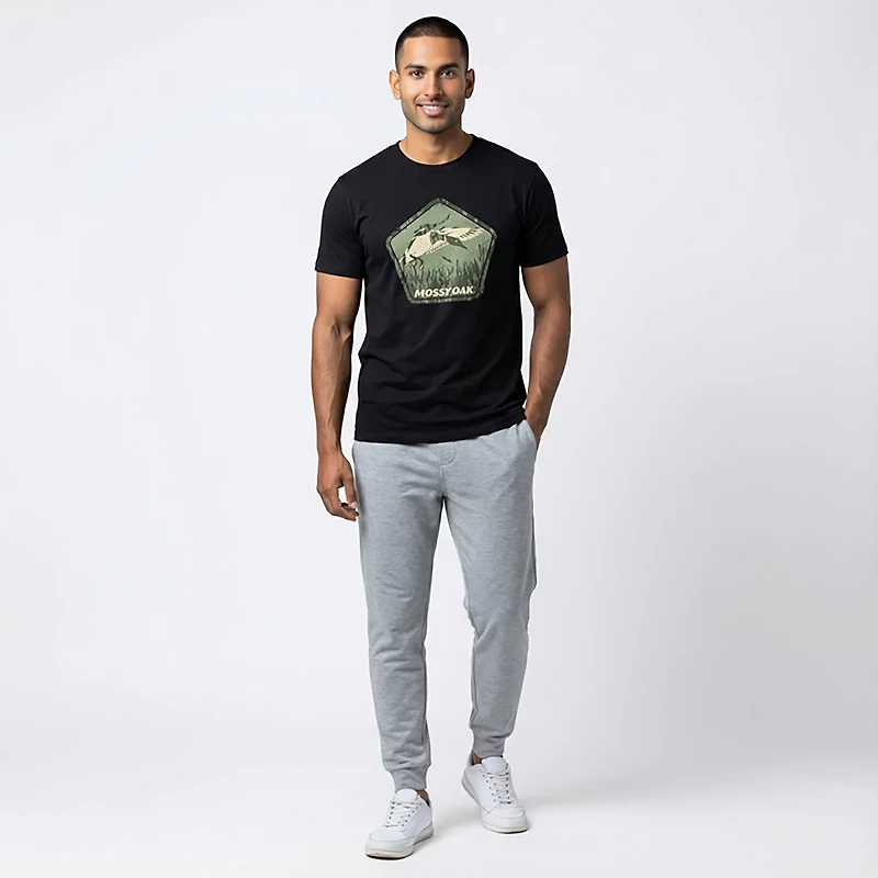 Mad Engine Mossy Oak Men's Duck Hunting Badge Short Sleeve T-shirt