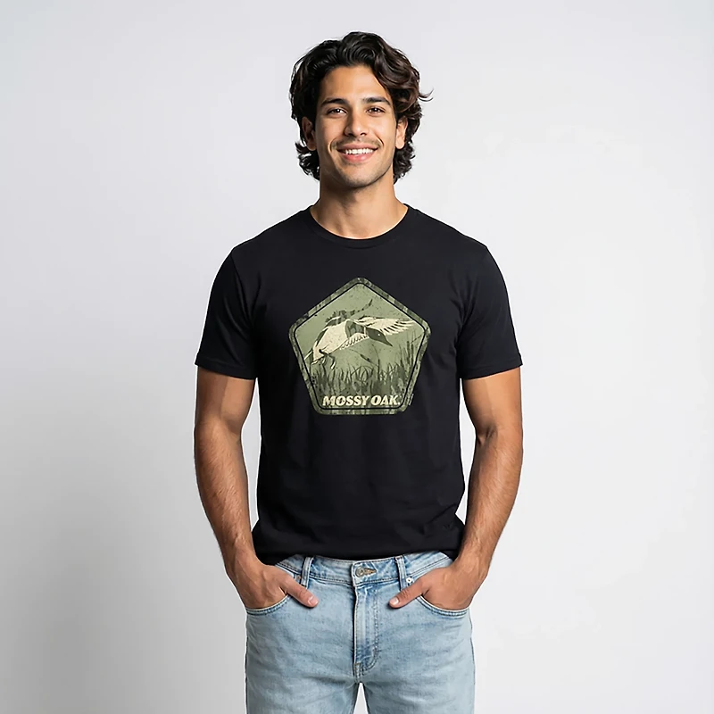 Mad Engine Mossy Oak Men's Duck Hunting Badge Short Sleeve T-shirt