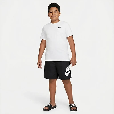 Nike Boys' Sportswear 6 in. Shorts