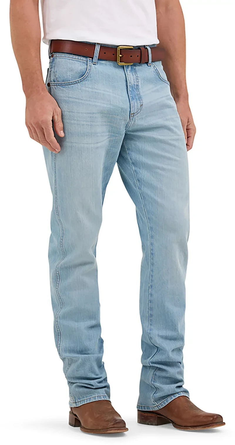 Wrangler Men's Retro Relaxed Fit Boot Cut Jeans