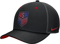 Nike Adults' USA Global Futbol Rise Trucker Cap