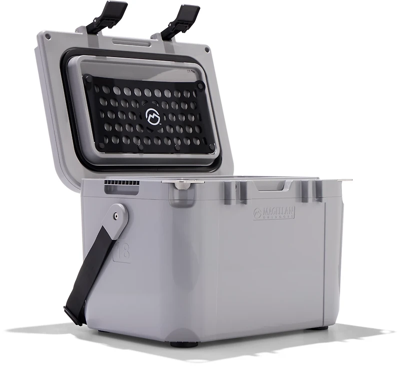 Magellan Outdoors 18 Quart Magellan Ice Box