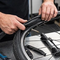 Bell Presta 48 mm 700c x 19 - 25c Self-Seal Inner Tube