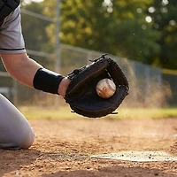 Rawlings 32.5" Adult Renegade Catchers Mitt