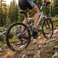 Ozone 500 Women's Shock Force 26 in 21-Speed Mountain Bike