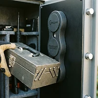 Lockdown Magnum Magnet