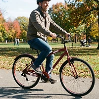 Huffy Men's Casoria  27.5 in Comfrot Hybrid Bike