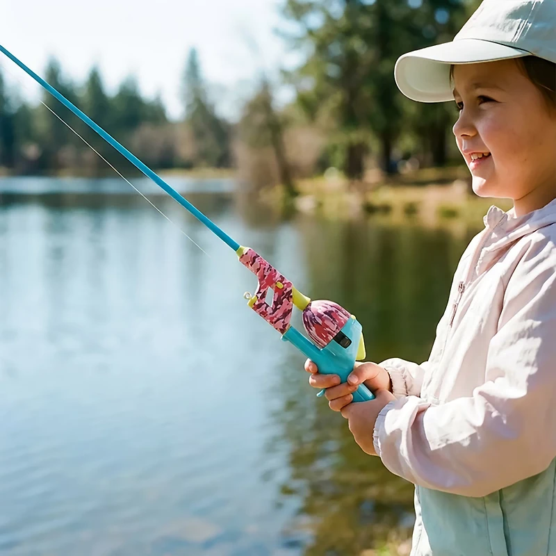 Kid Casters No Tangle Camo Rod and Reel Combo