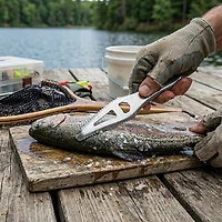 Eagle Claw Metal Fish Scaler