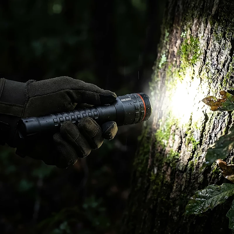 NEBO Davinci 3,200 Lumen Alkaline Handheld Flashlight