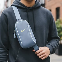 Nike Sportswear Essential Crossbody Bag