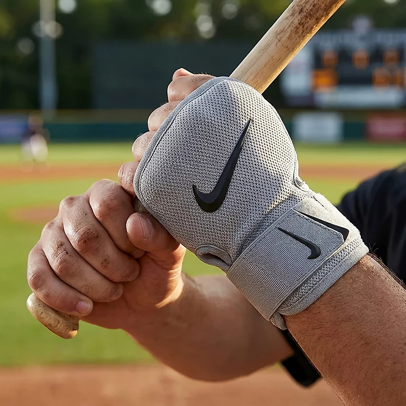 Nike Men's Diamond Batter's Hand Guard Left handed