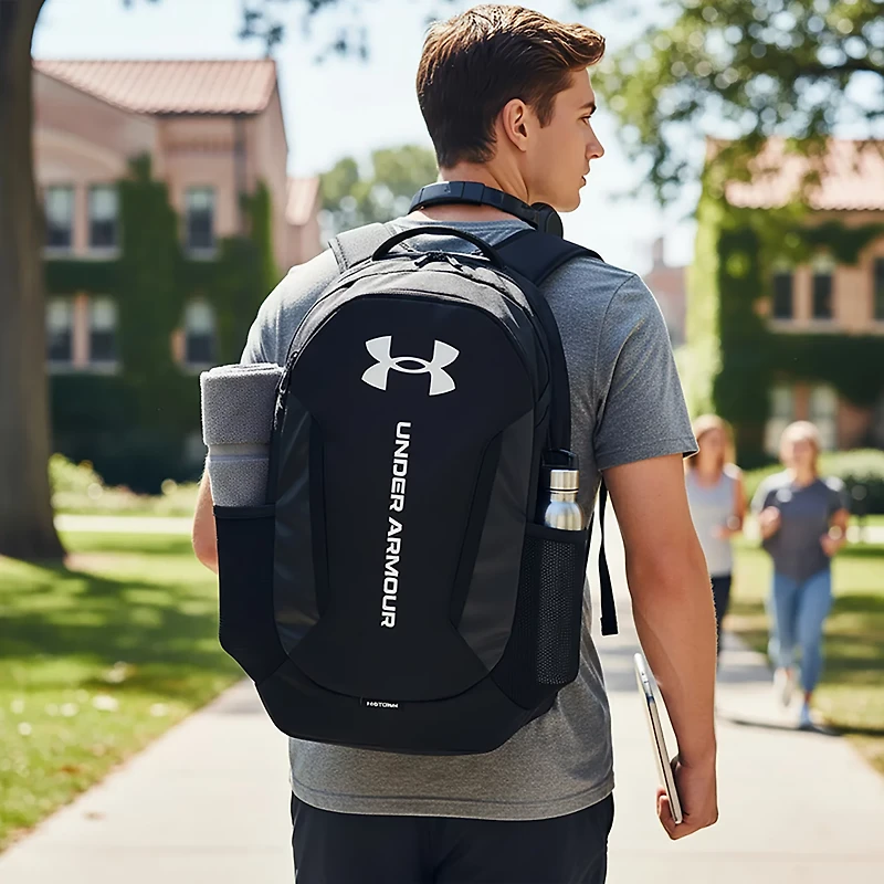 Under Armour Hustle 6.0 Backpack