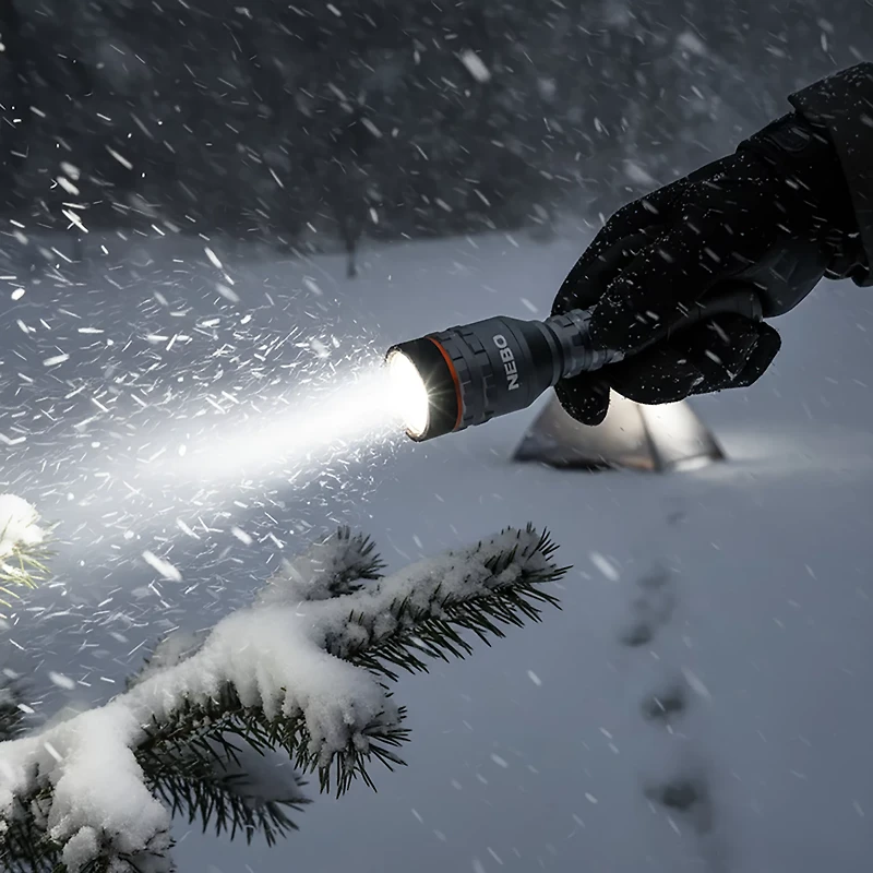 NEBO Davinci 800 Lumen Rechargeable Flashlight