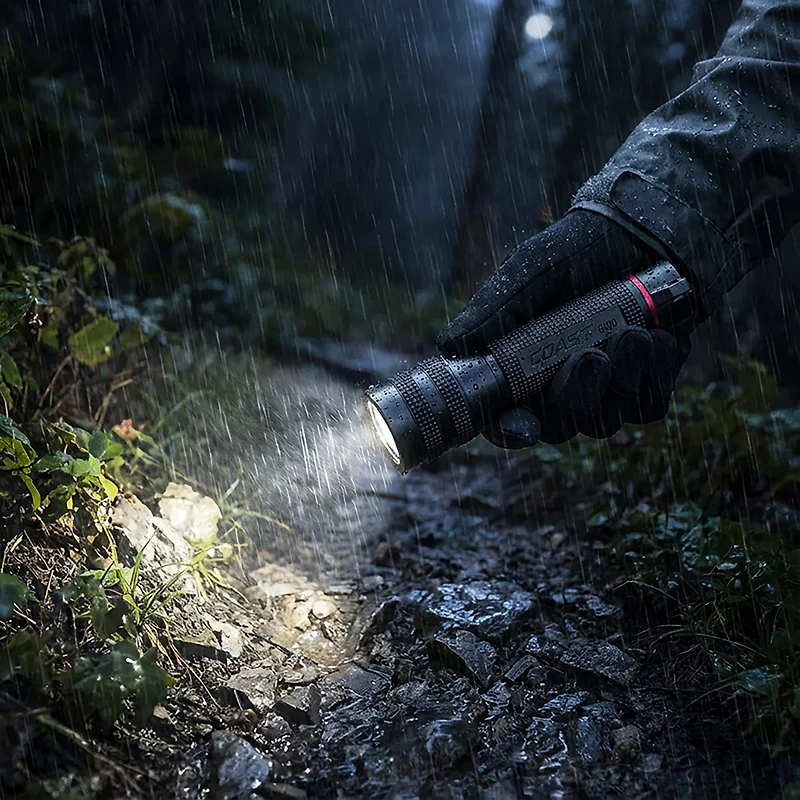 Coast GX20 Waterproof 1000 Lumen Flashlight