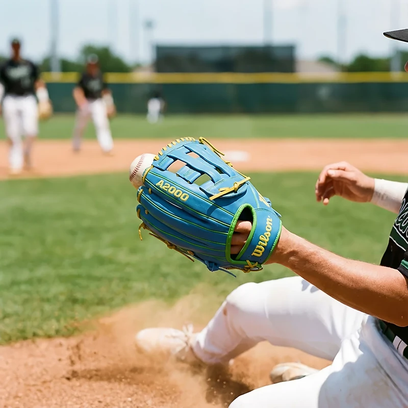 Wilson 11.5 in Spring A2000 PP05 Baseball Glove 2025