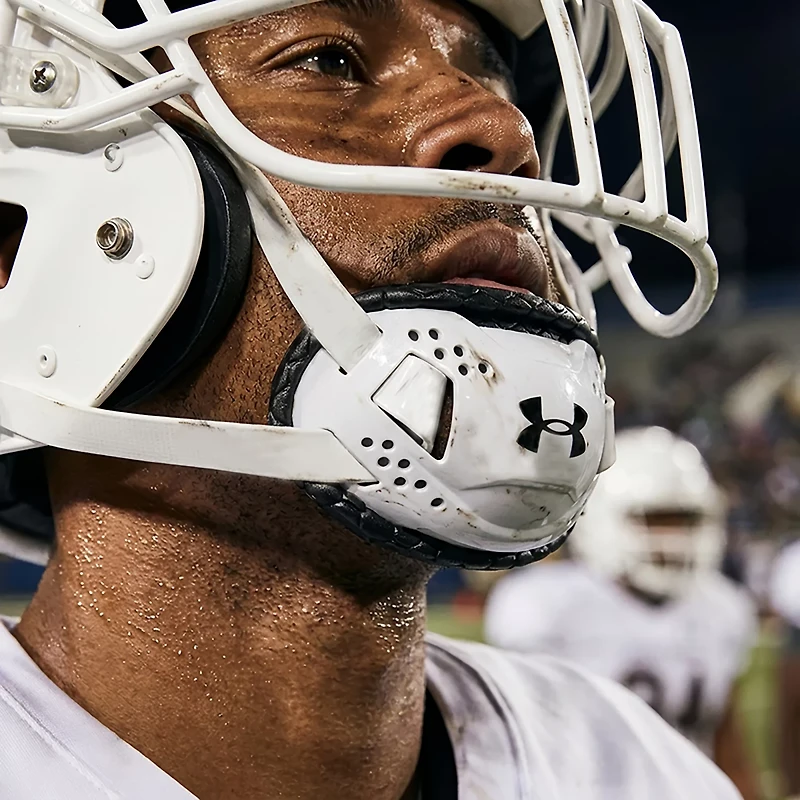 Under Armour Adults' Spotlight Chin Strap