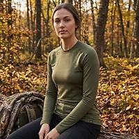 Magellan Outdoors Women's HuntGear Heavy Weight Baselayer Crew Neck Top