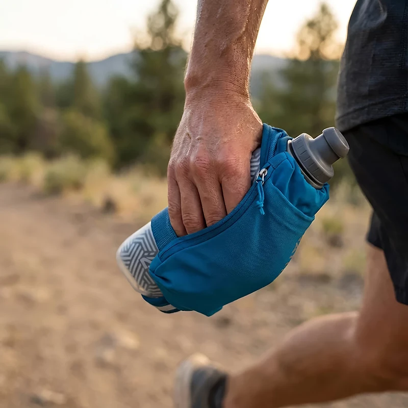Nathan SpeedDraw 2 18 oz Insulated Handheld Flask