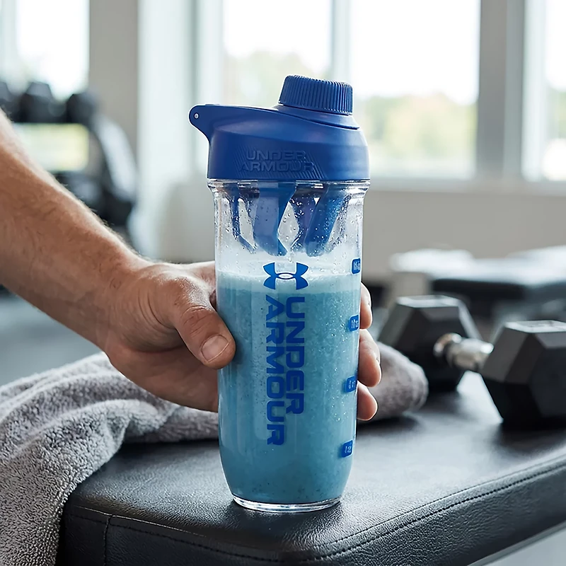 Under Armour 24 oz Clarity Shaker Bottle