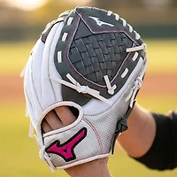Mizuno in Prospect Finch Series Softball Glove