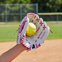 Wilson in A440 Flash Fielding Fast Pitch Glove