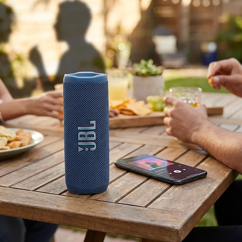 JBL Flip 7 Bluetooth Speaker